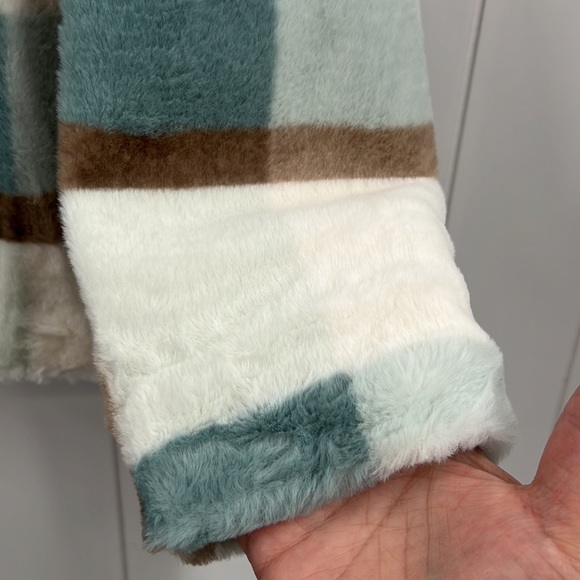 🆕Hem & Thread Fleece Jacket Plaid Colorblock Teal/Robins Egg Blue & Cream NWT - Picture 5 of 13